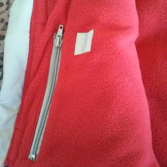 CANADA Down-filled Vest Medium - Picture 5 of 8